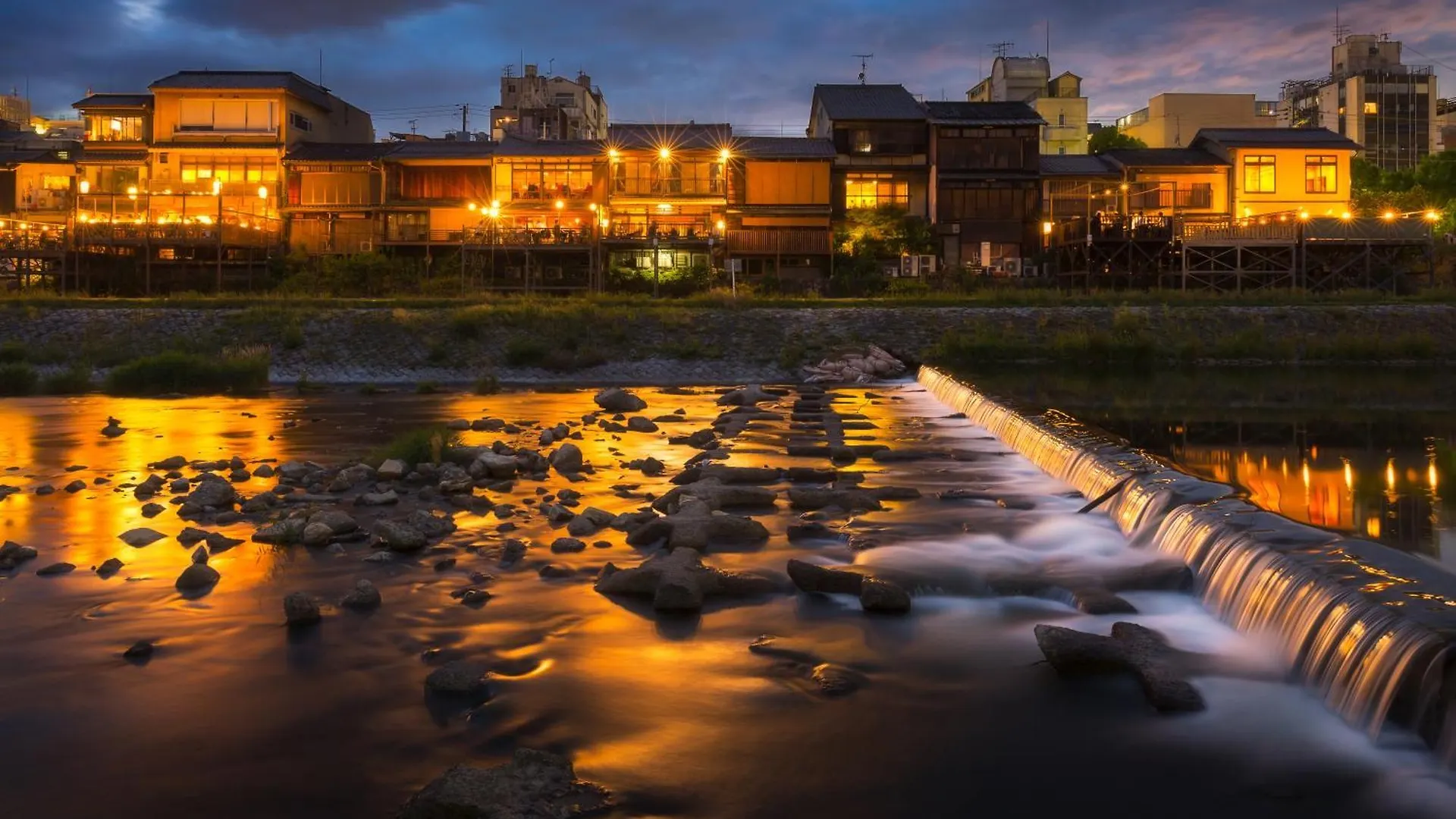 Four Points Flex By Sheraton Kyoto Oike Hotel